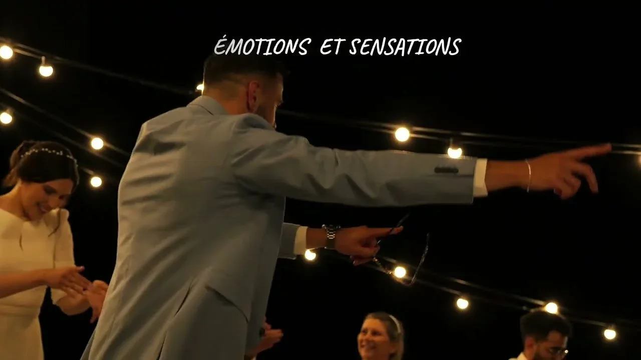 Soirée dansante mariage au Domaine de Christin dans l'Hérault sous guirlandes lumineuses