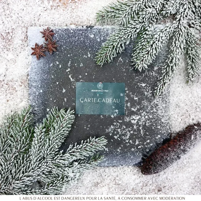 Carte cadeau Maison Noilly Prat Marseillan sur ardoise enneigée, idée cadeau unique en Hérault