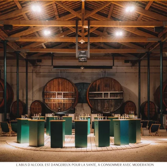 Salle de réception et dégustation Maison Noilly Prat à Marseillan – lieu de mariage exceptionnel en Hérault