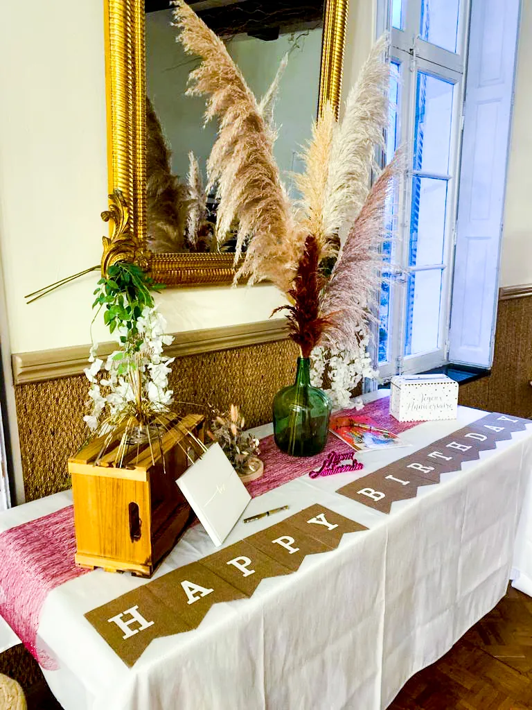 Table d'honneur décorée au Domaine de la Galinière à Béziers
