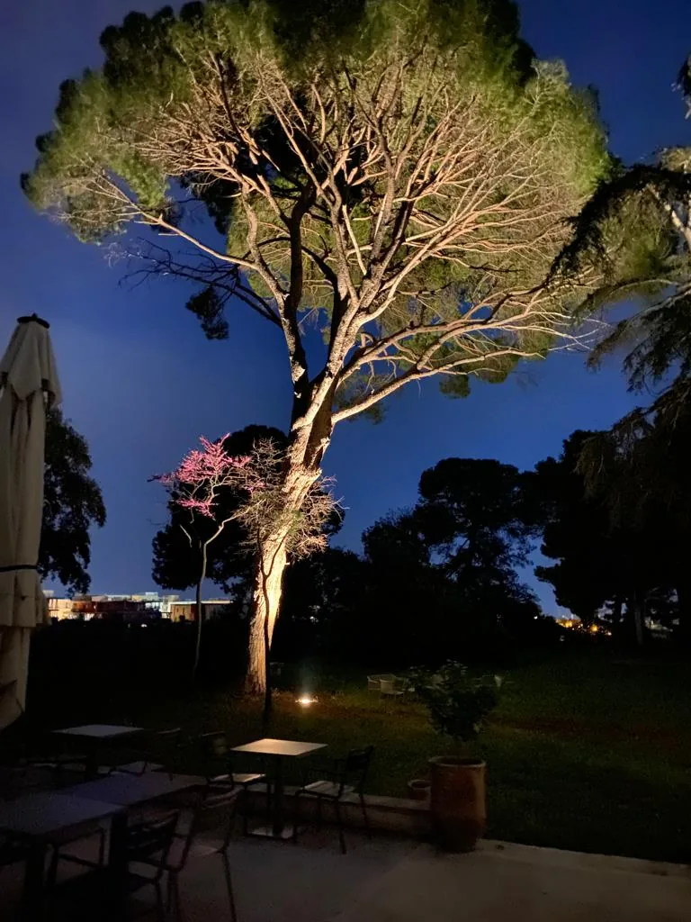 Le Domaine du Grand Puy à la tombée du jour à Montpellier