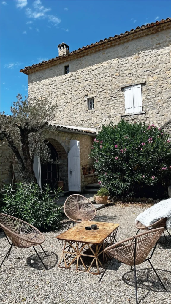 Domaine de Bonelli facade exterieur mariage Conqueyrac