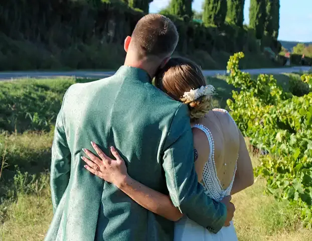 Le Mas des Sagnes - domaine mariage Collias Gard - maries vignes