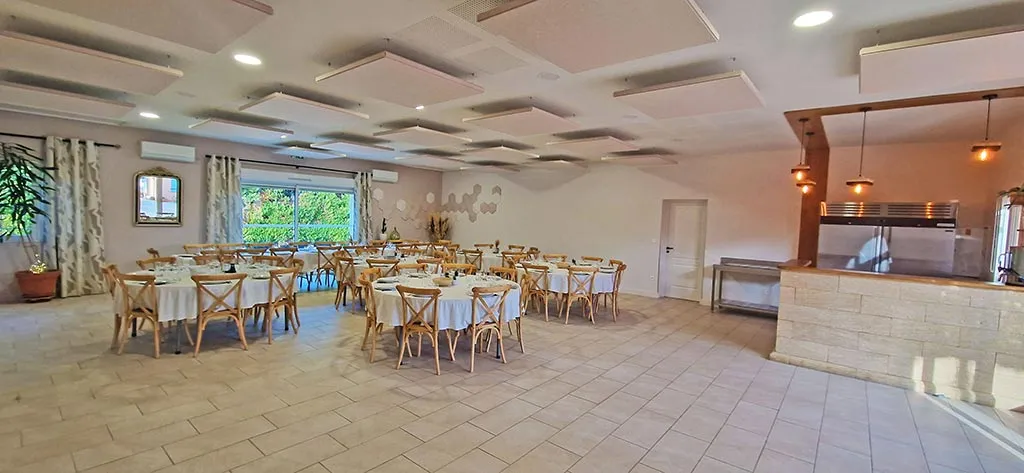 Le Mas des Sagnes - domaine mariage Collias Gard - salle reception cuisine