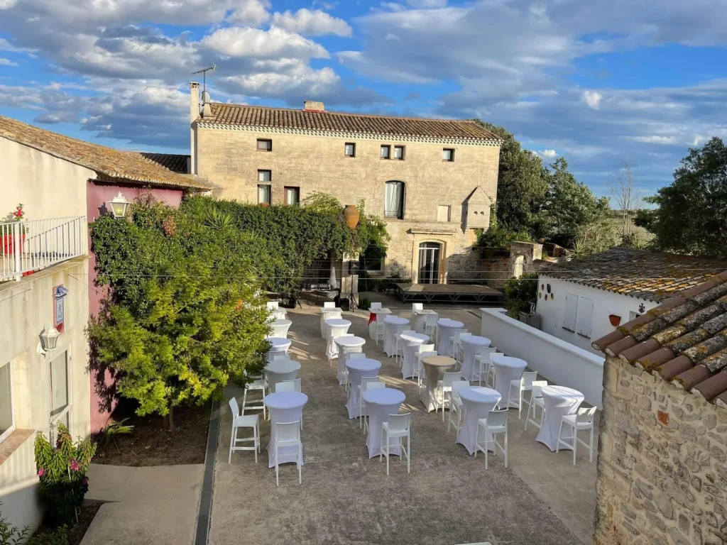 Los Caracoles facade exterieur mariage Aigues-Mortes